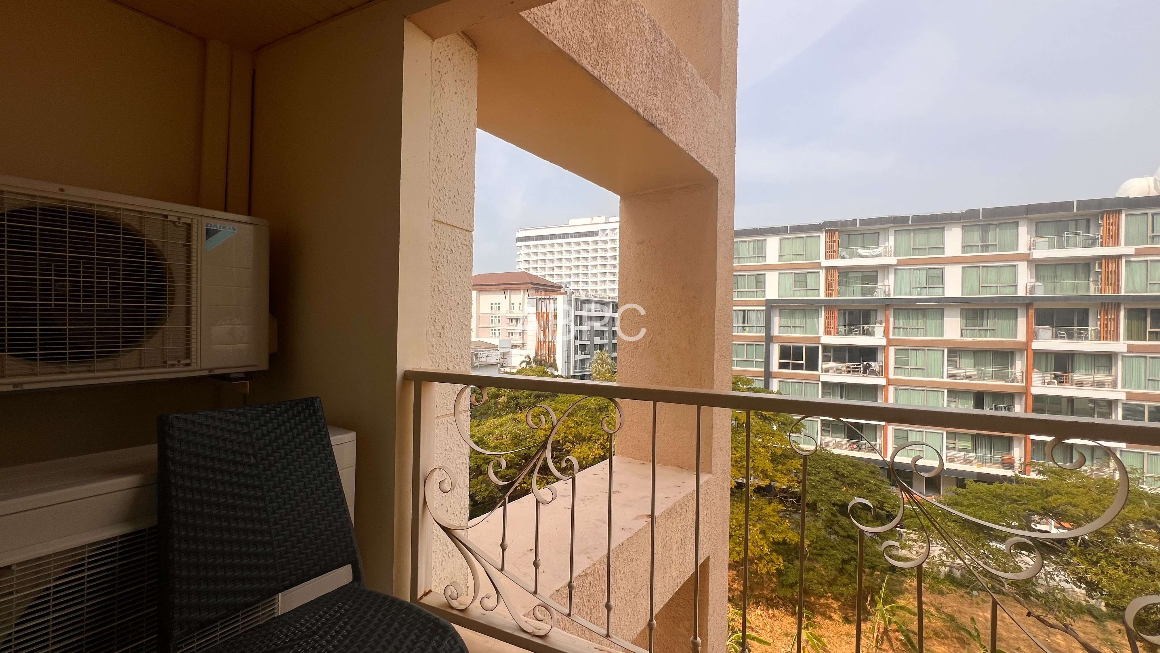HOT SALE, 1 Bed - 1 Bath Condo in Center Pattaya photo 6