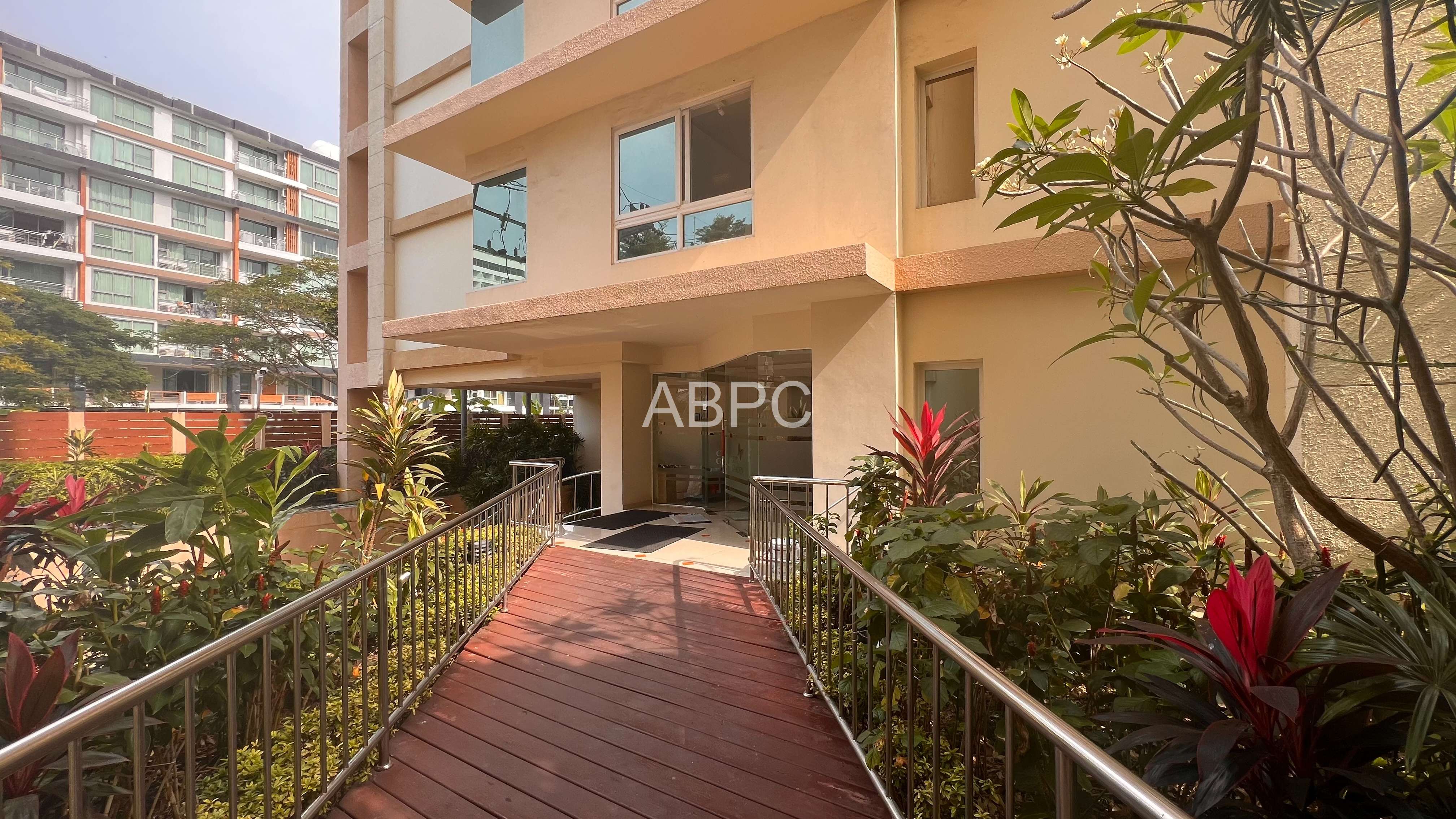 HOT SALE, 1 Bed - 1 Bath Condo in Center Pattaya photo 10