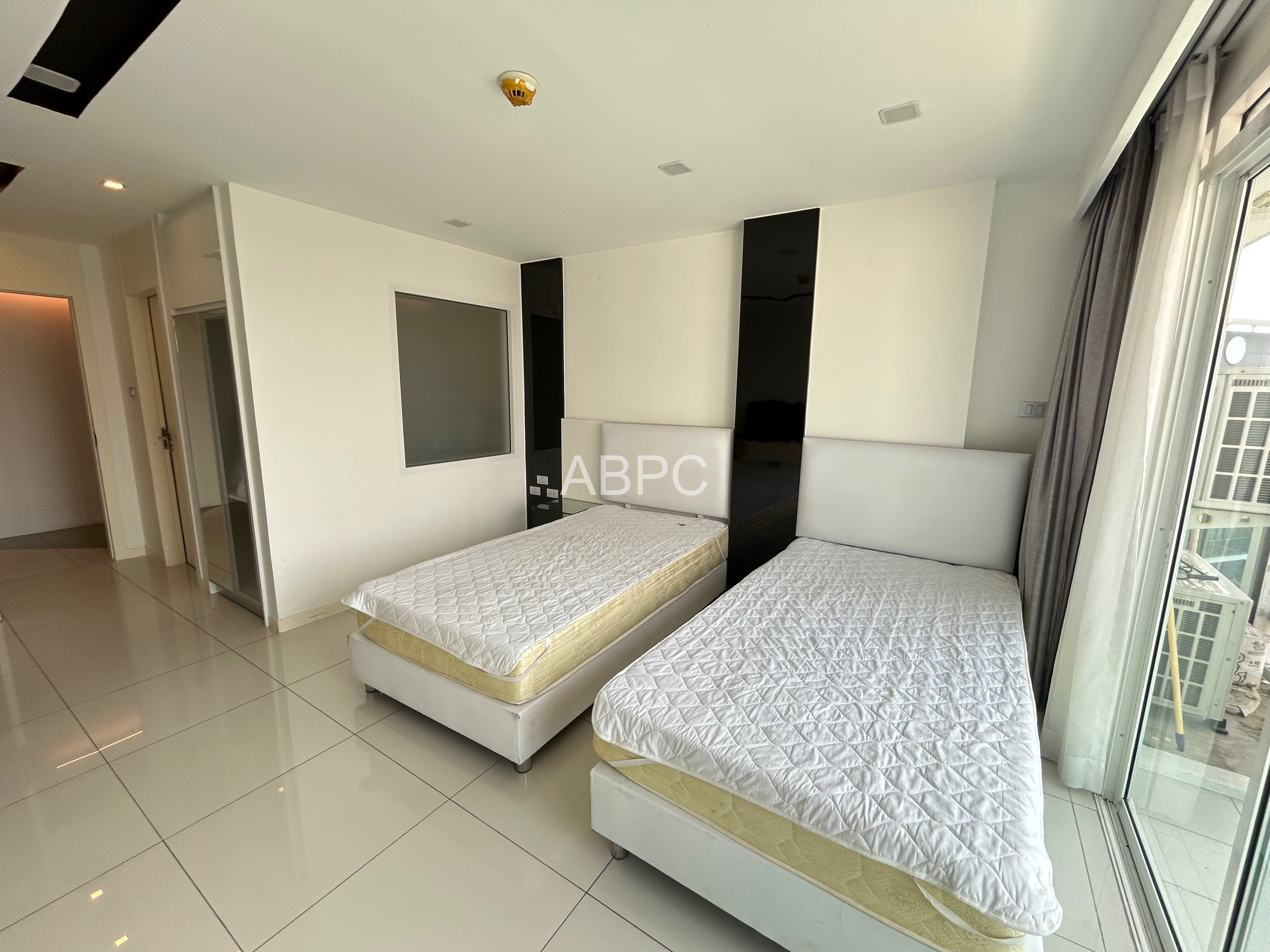 Studio For Rent In City Center Residence photo 2