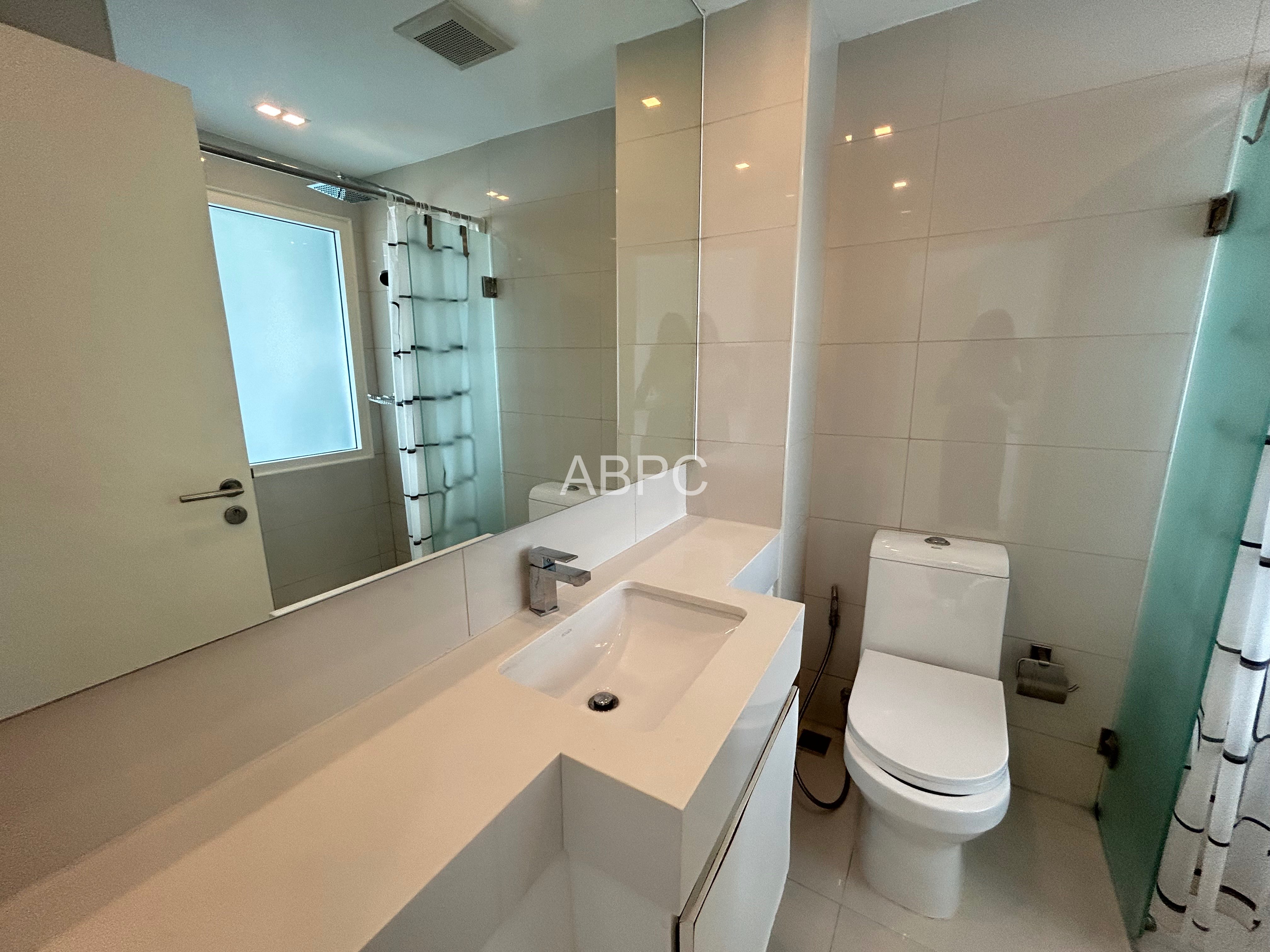 Studio For Rent In City Center Residence photo 3