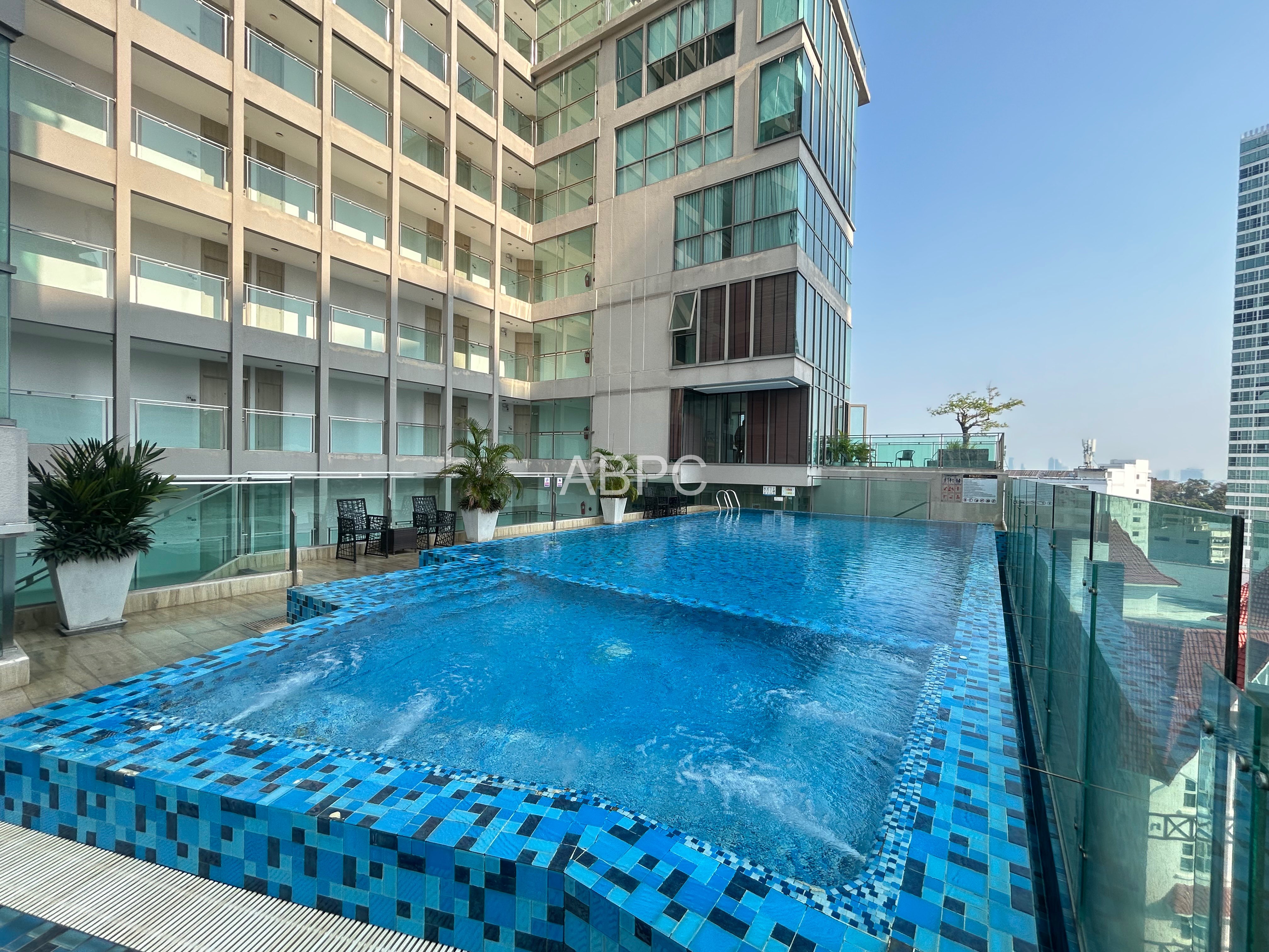 1 Bedroom Condo in Pratumnak - The Cloud