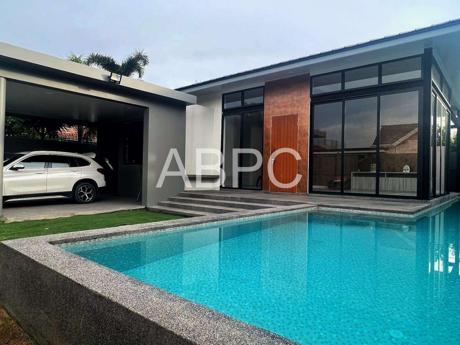 2 Bed 3 Bath Pool Villa in East Pattaya