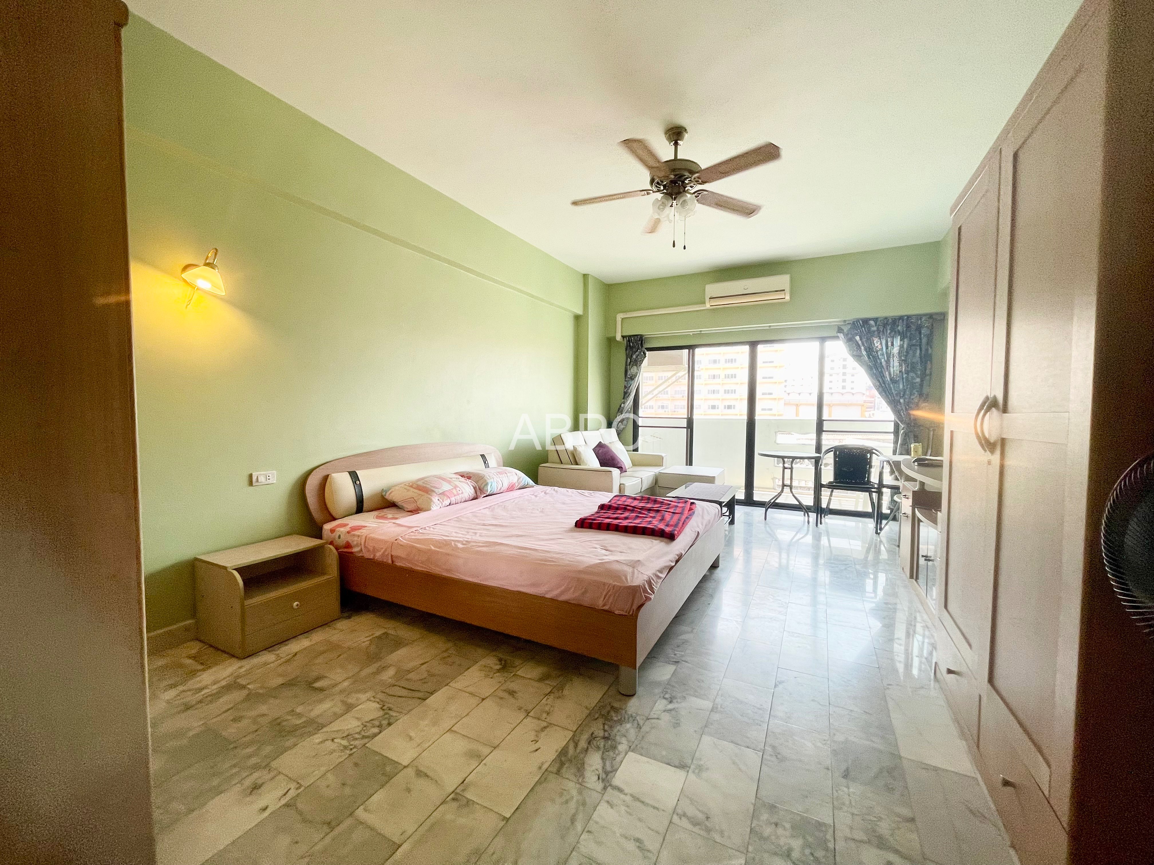 Studio Condo in Central Pattaya photo 3