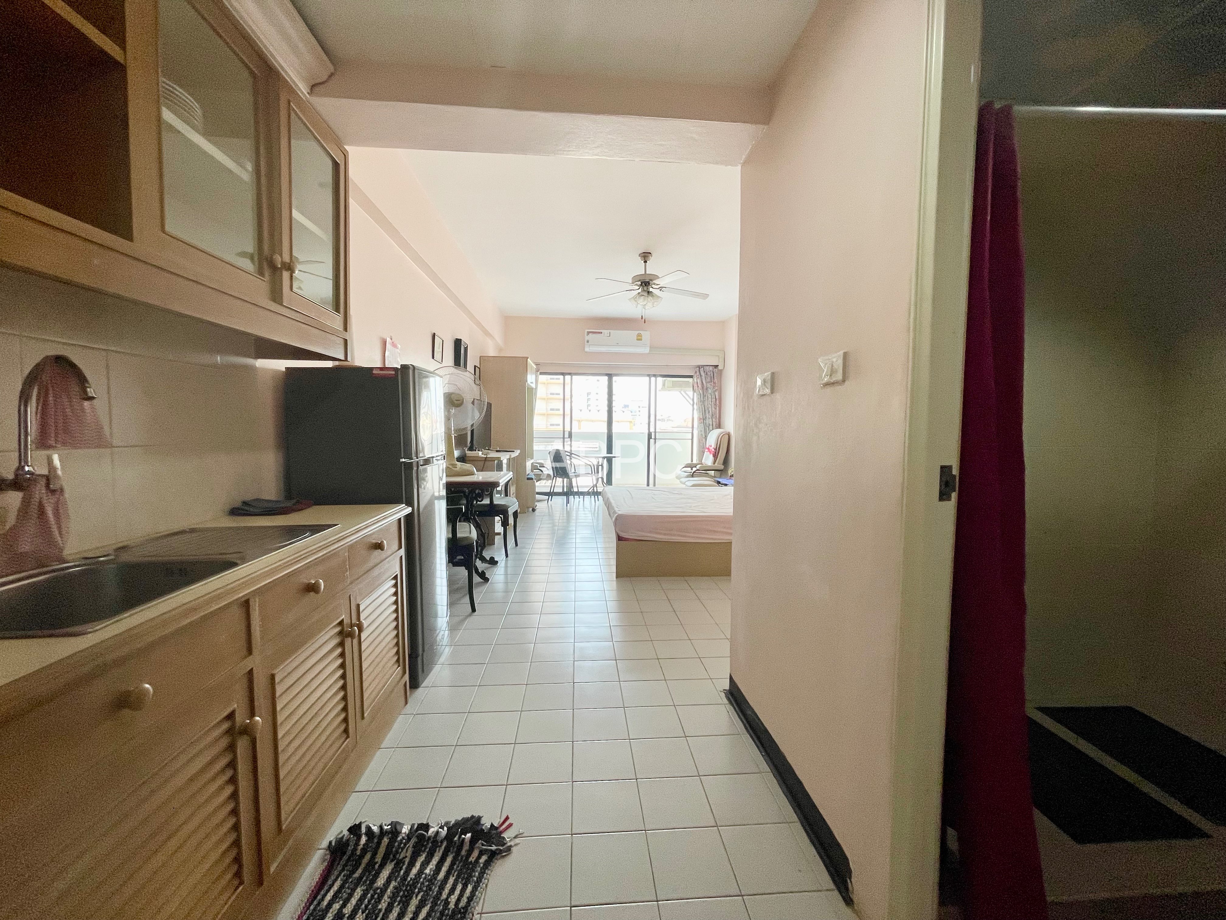 Studio Condo in Central Pattaya photo 3