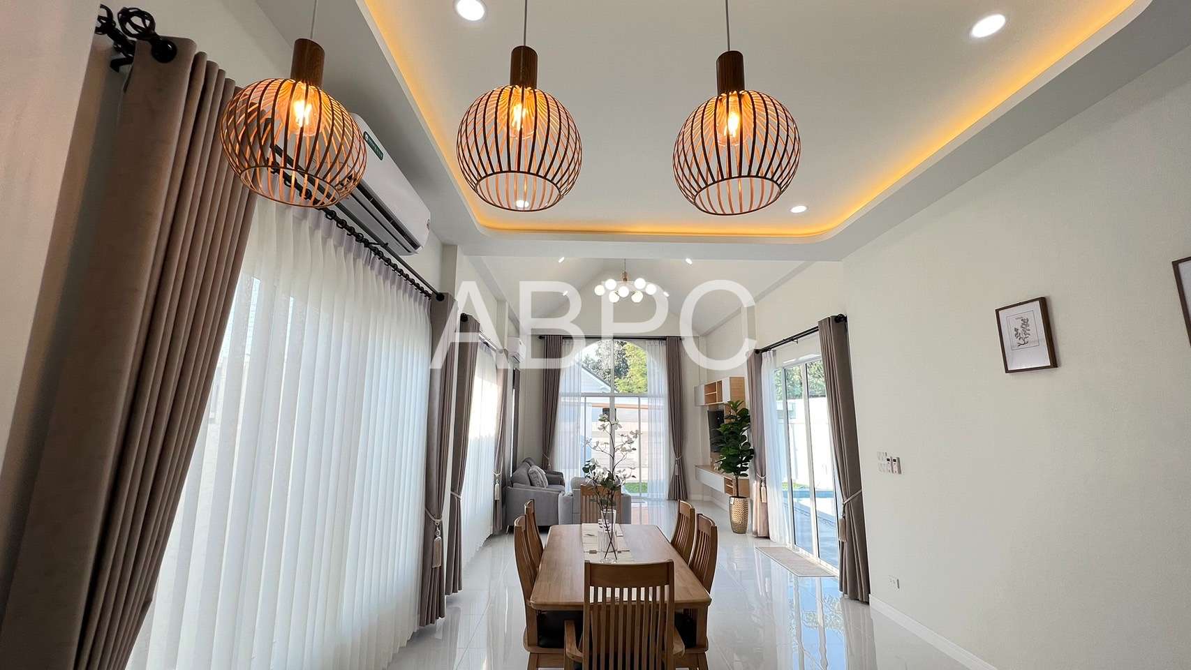 3 Bed 4 Bath Pool Villa in East Pattaya photo 9