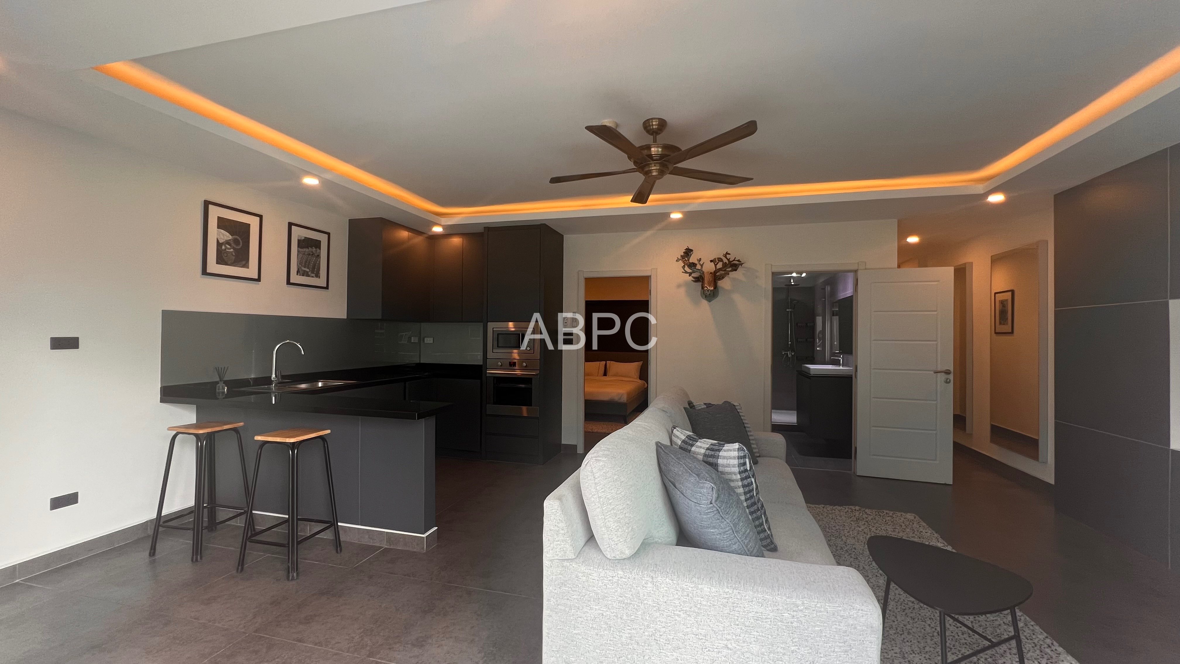 JUST IN Large 1 Bed 1 Bath Condo in Pratumnak photo 7