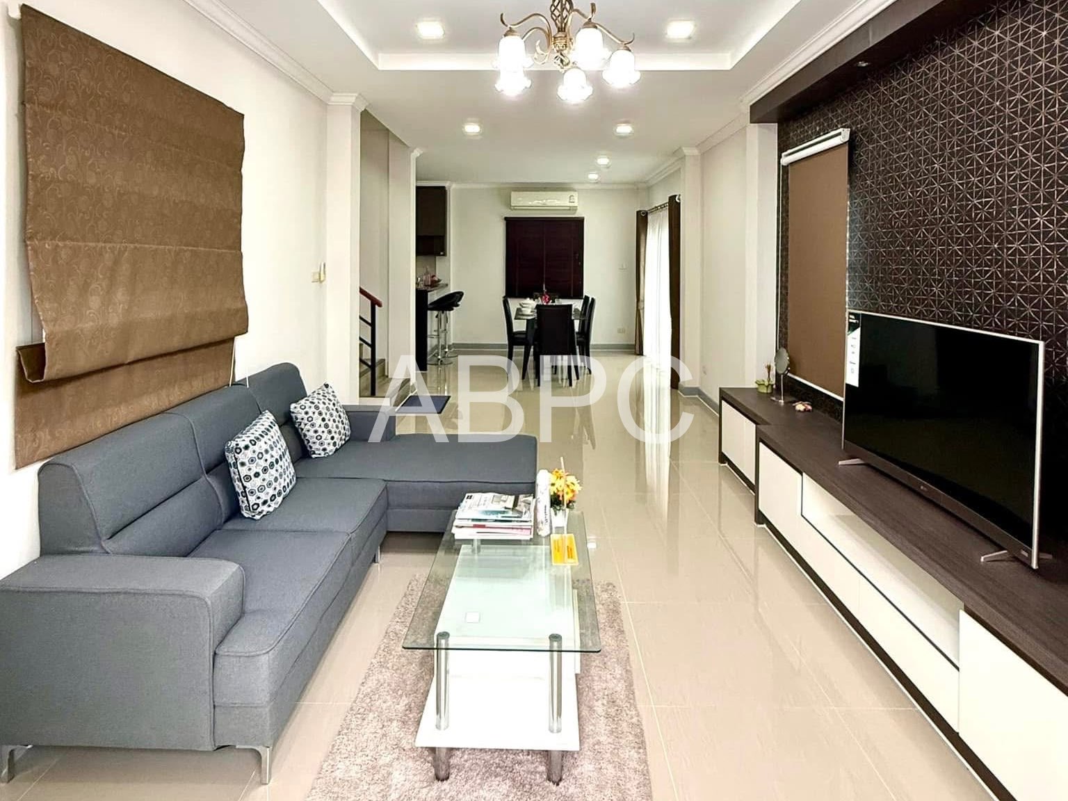 Brand New 3 Bed 3 Bath House in East Pattaya photo 8