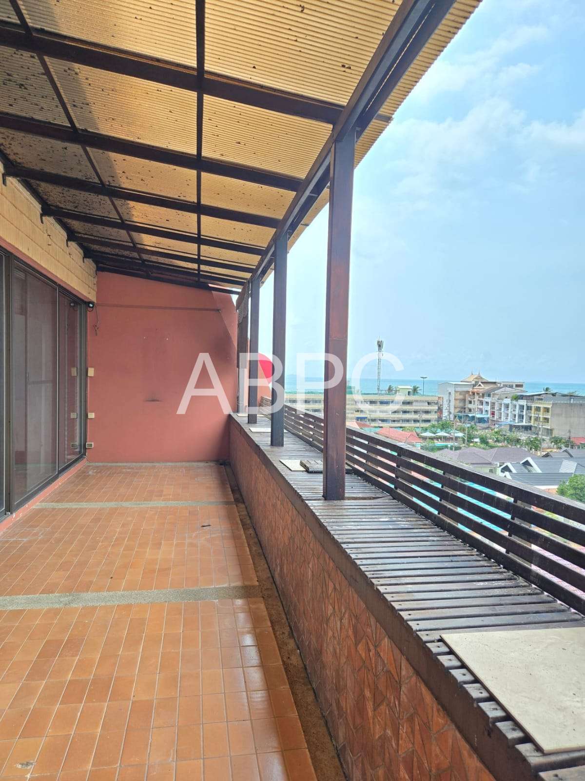 Ocean & City View Duplex 3 Bed 2 Bath Condo in Jomtien