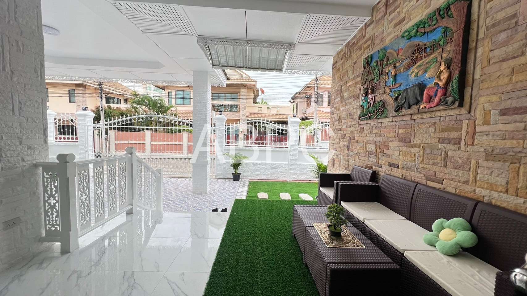 3 Bed 2 Bath House in East Pattaya - Royal Green Park photo 13
