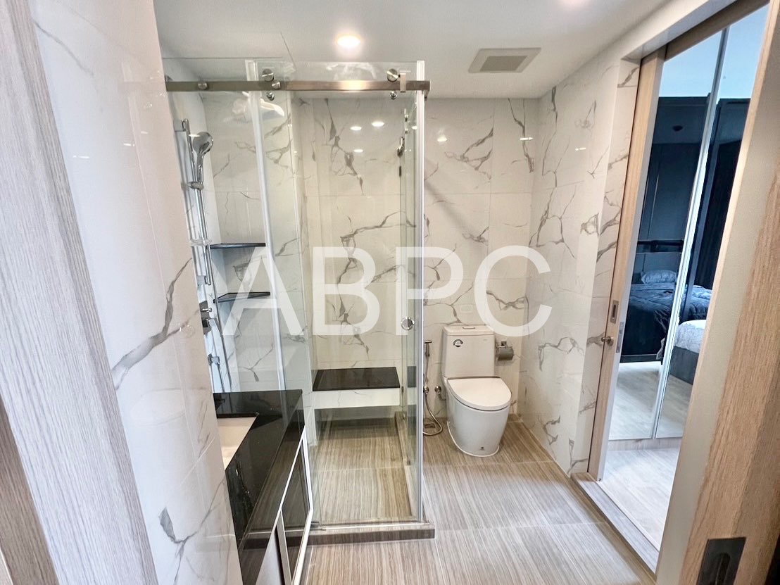 Luxury Condo For Sale in Prahtamnak photo 3