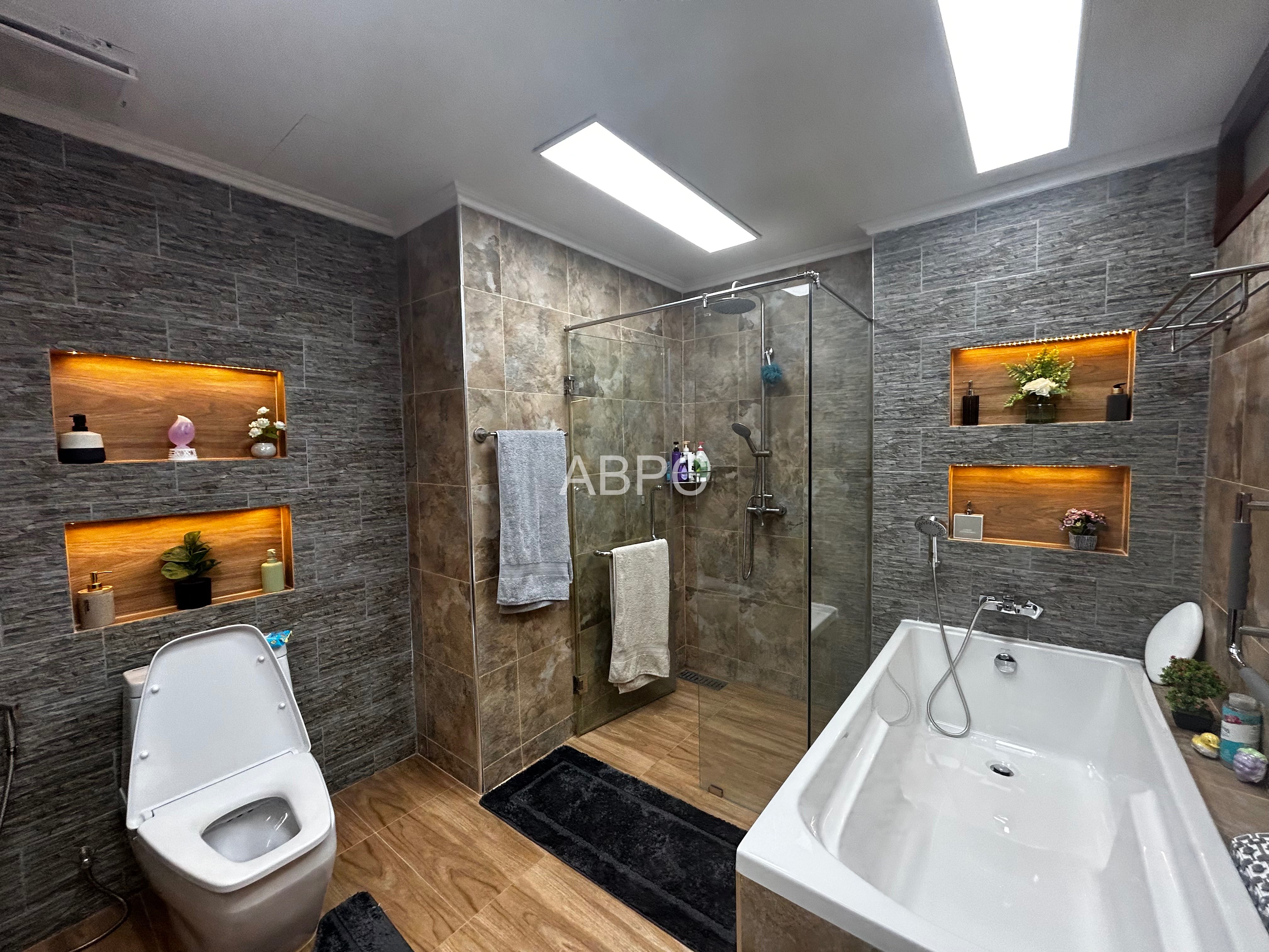 Beautiful Newly Renovated 1 Bed 1 Bath Condo photo 7