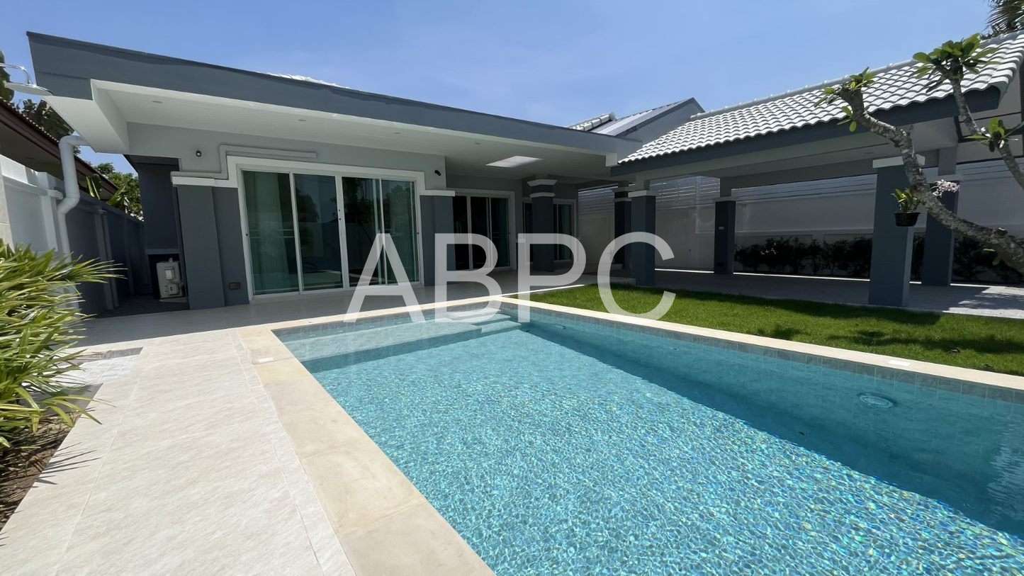 Fully Renovated 3 Bed 2 Bath Pool Villa in Huay Yai