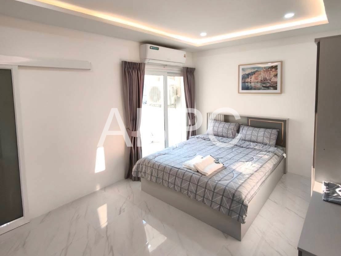 Townhouse For Sale In Prahtamnak photo 3