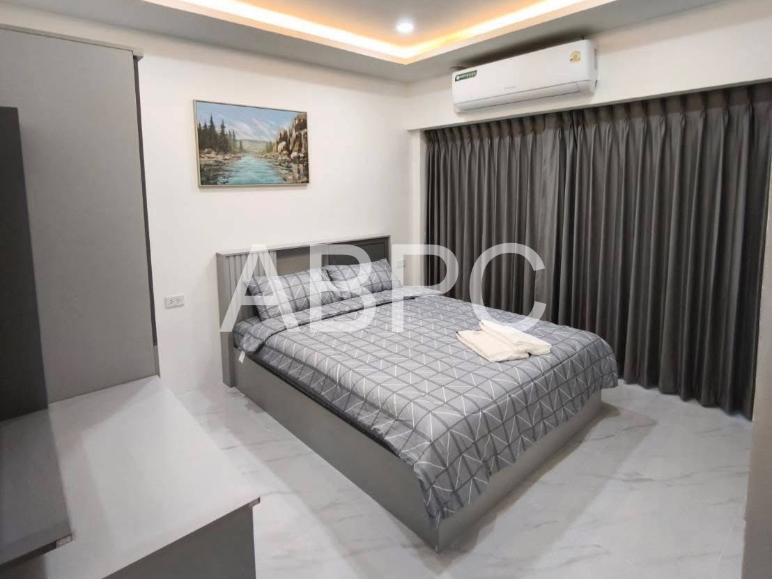 Townhouse For Sale In Prahtamnak photo 9