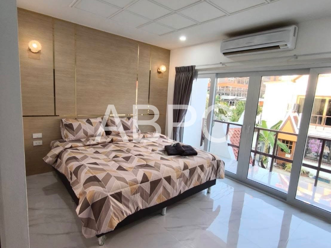 Townhouse For Sale In Prahtamnak photo 11