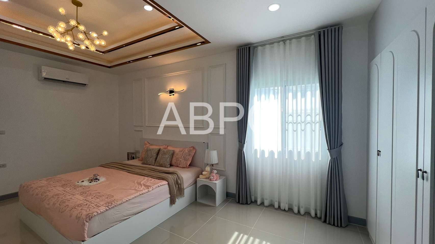 4 Bed Pool Villa in East Pattaya - Natheekarn Park View photo 18