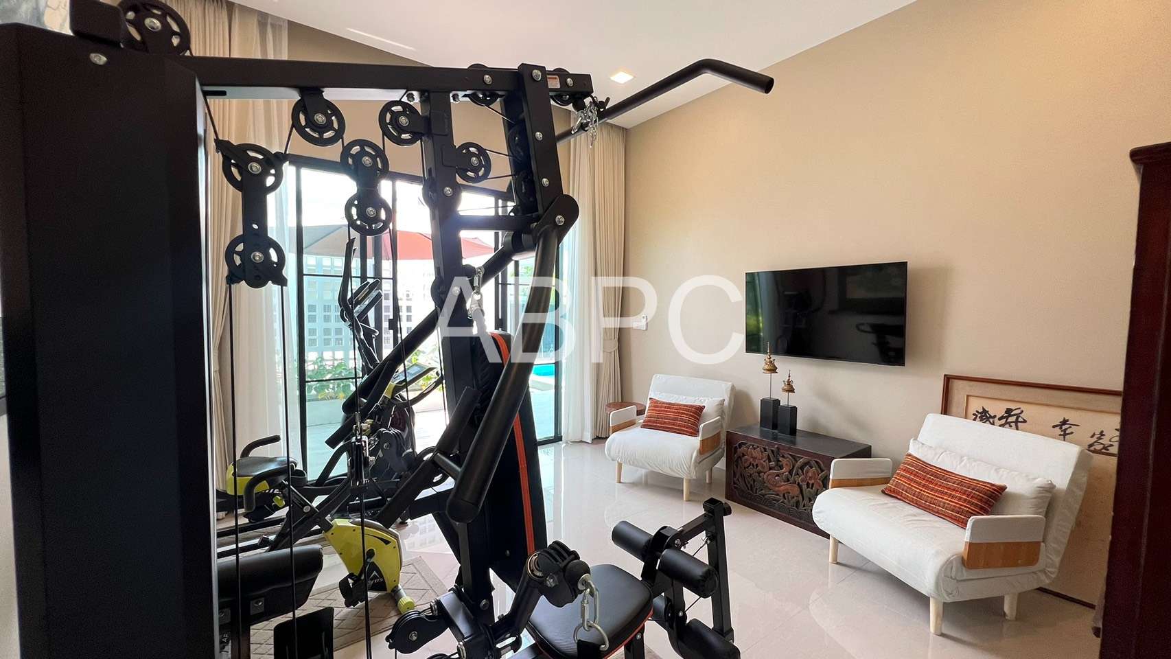 Luxury Pool Villa 4 Bed 5 Bath in East Pattaya photo 5