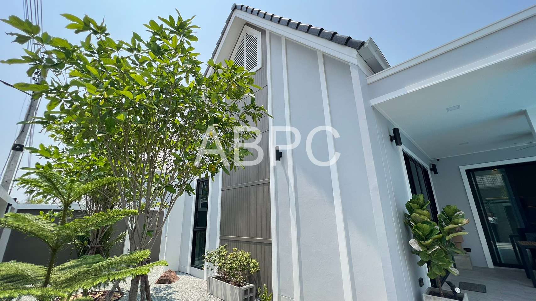 Luxury Pool Villa 4 Bed 5 Bath in East Pattaya photo 6