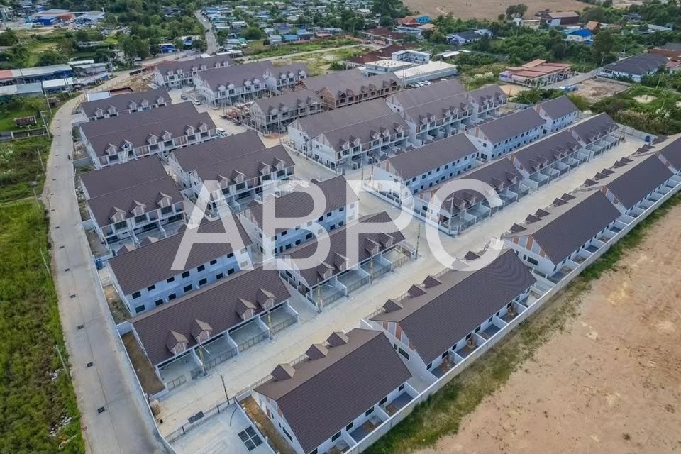Affordable Brand New 2 Bed 2 Bath Townhouse In East Pattaya photo 7
