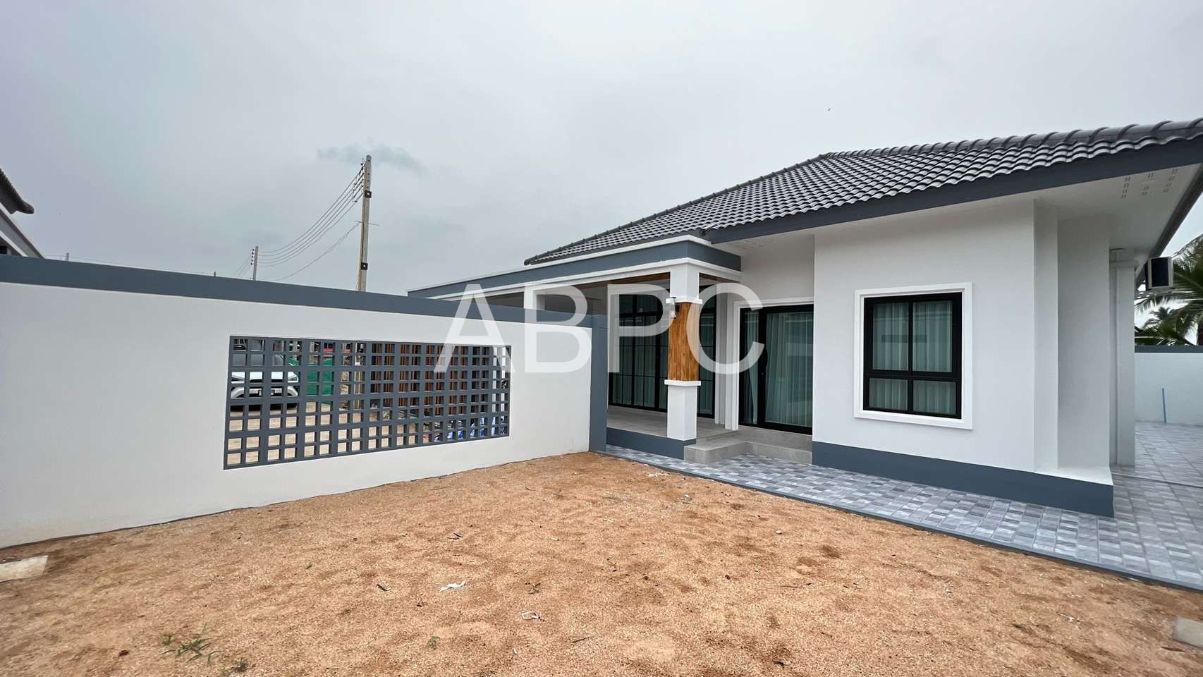 3 Bedrooms 3 Bathrooms in East pattaya photo 4