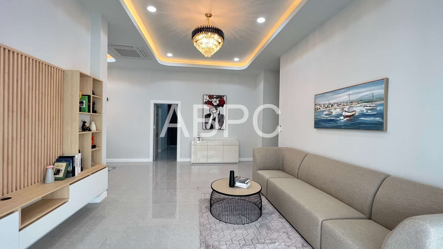 3 Bedrooms 3 Bathrooms in East pattaya