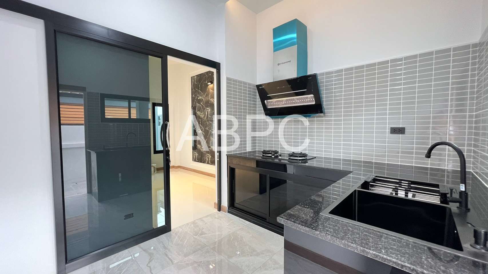 3 Bedrooms 3 Bathrooms in East Pattaya photo 13