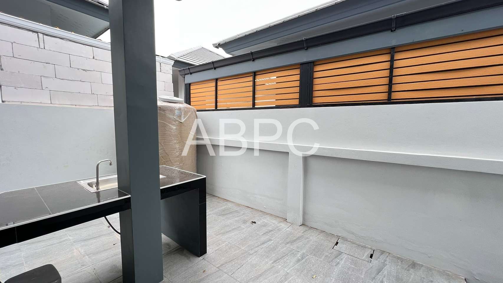3 Bedrooms 3 Bathrooms in East Pattaya photo 5