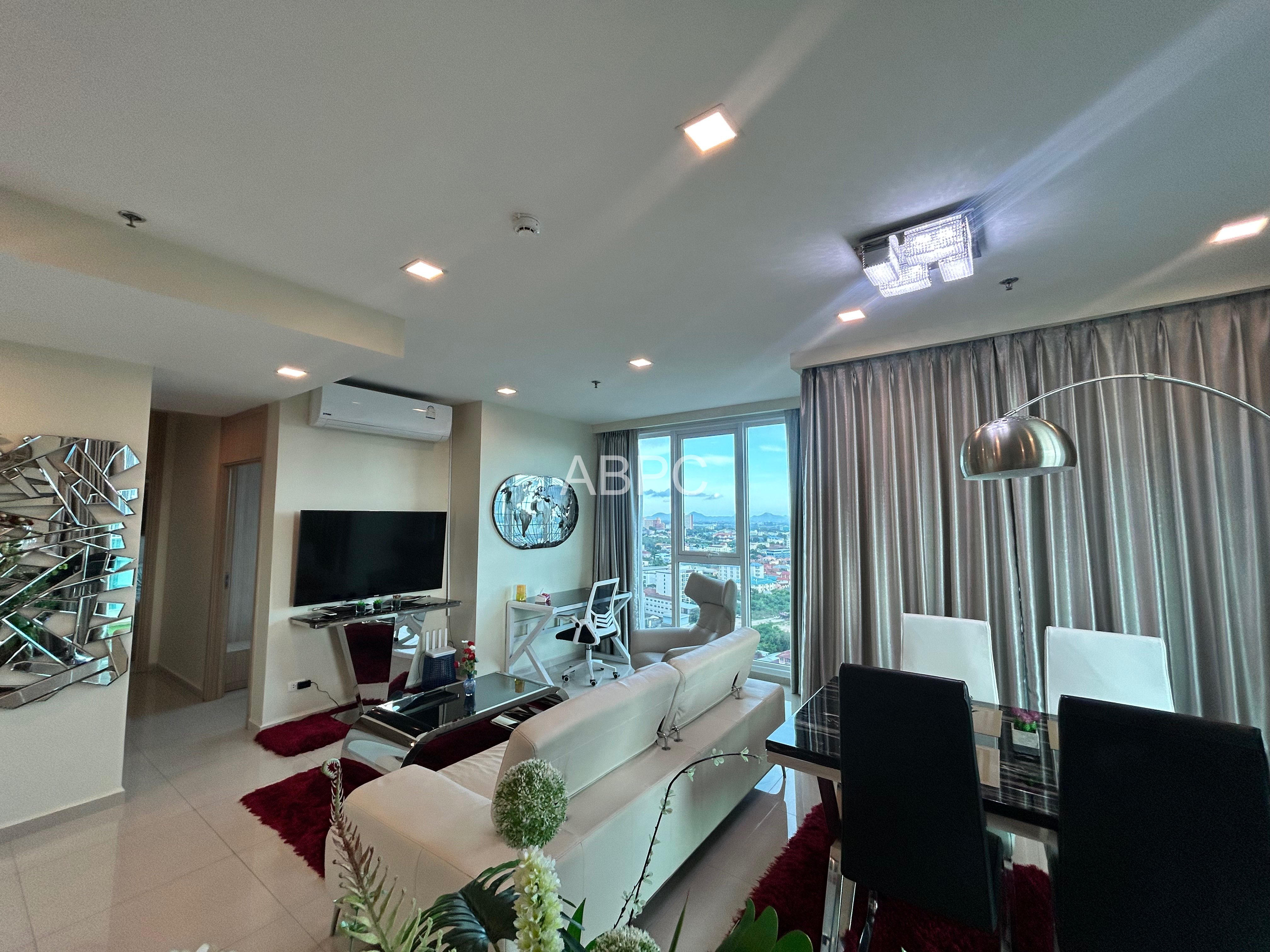 Stunning City and Sea View 2 Bedroom 2 Bathroom in South Pattaya photo 7