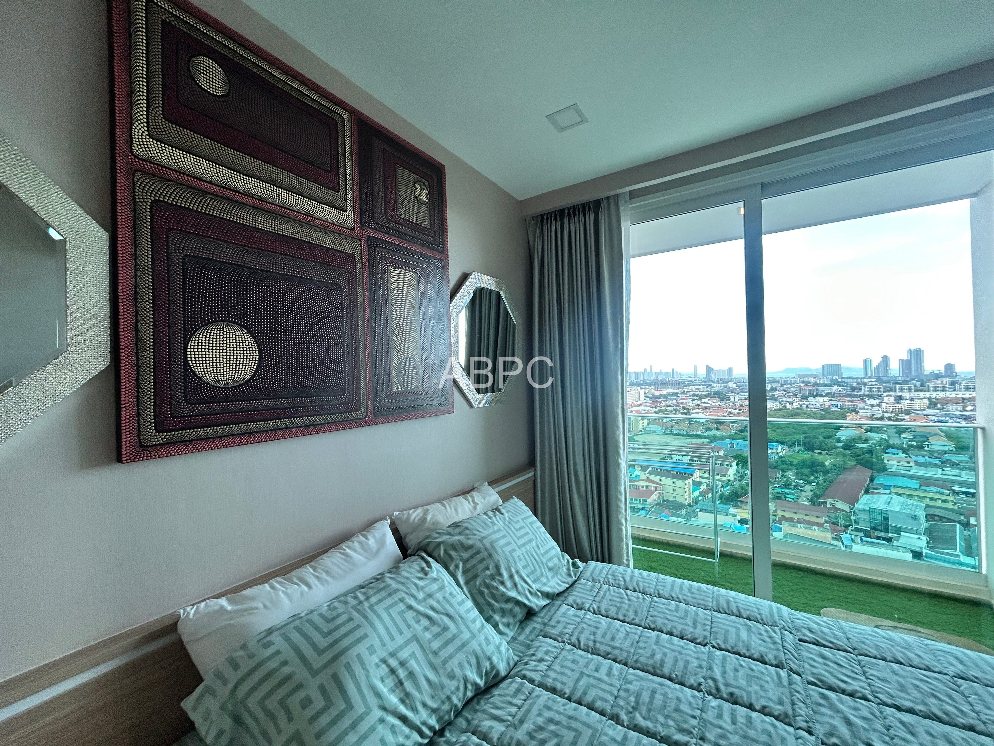 Stunning City and Sea View 2 Bedroom 2 Bathroom in South Pattaya photo 8