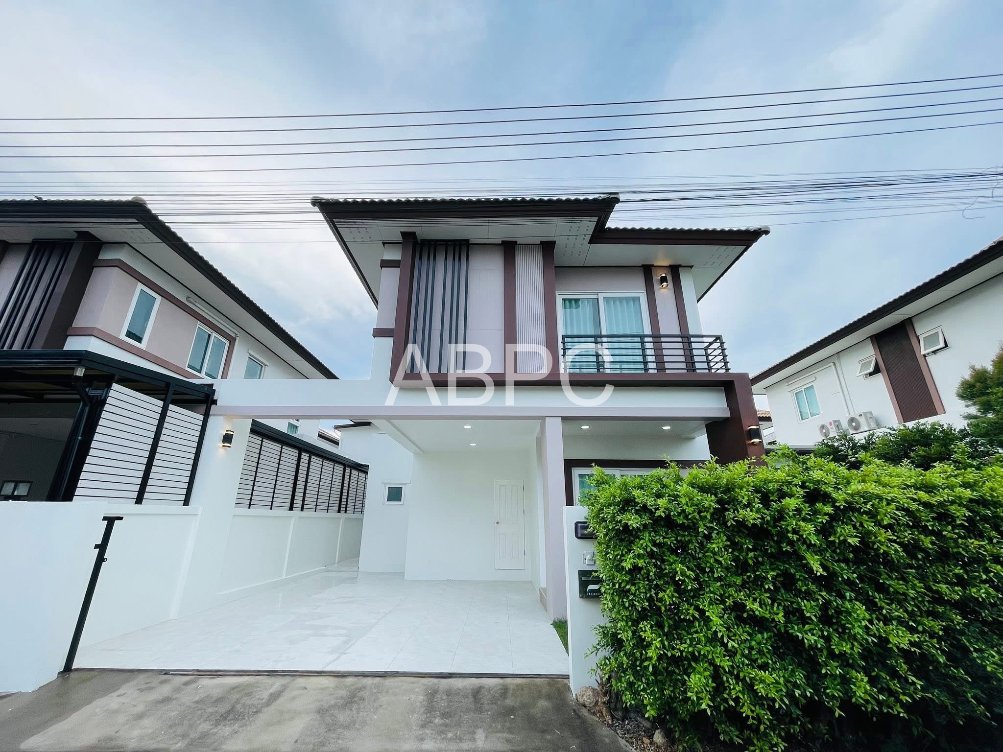3 Bedrooms - 3 Bathrooms in East Pattaya