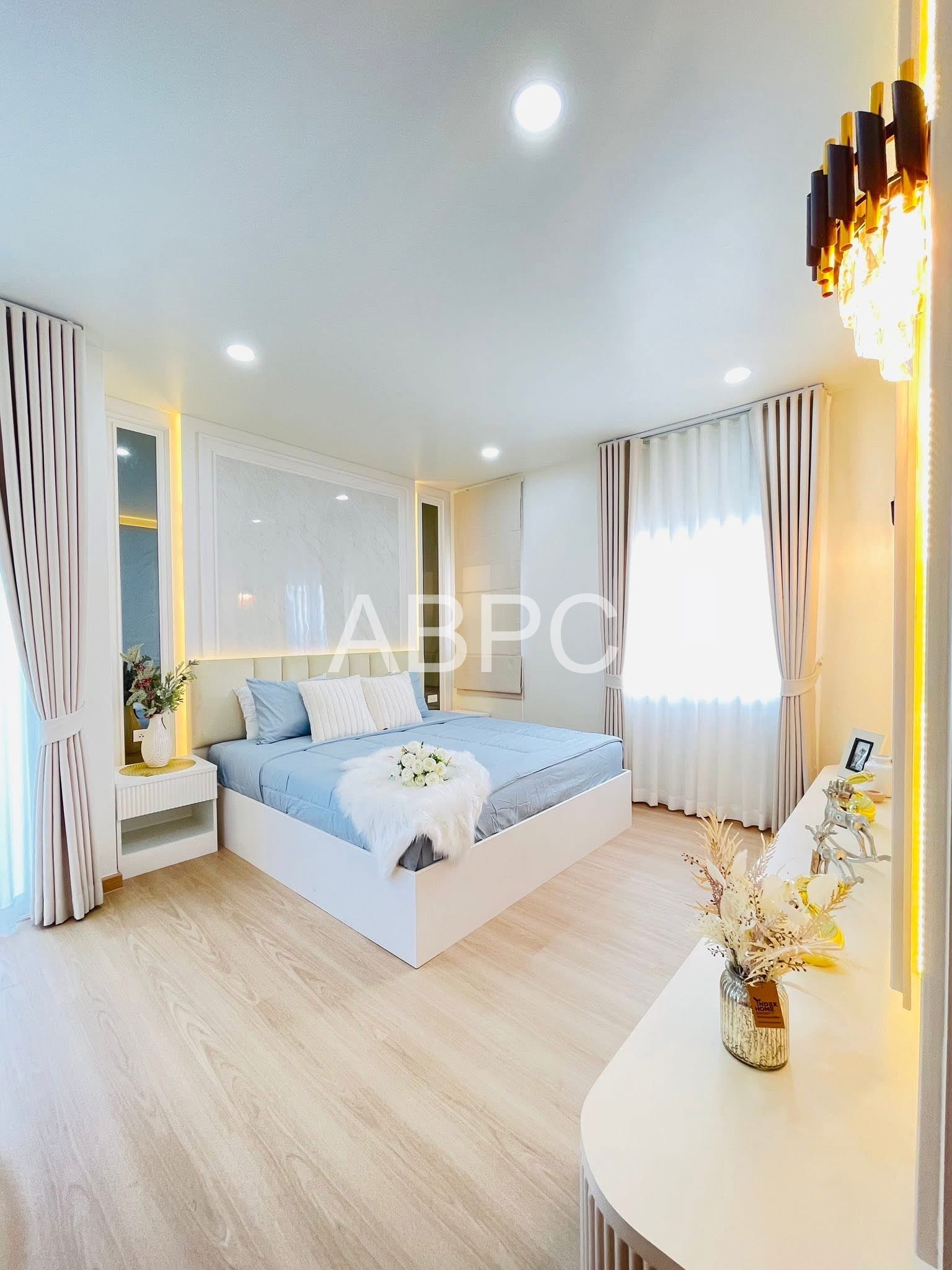 3 Bedrooms - 3 Bathrooms in East Pattaya photo 10