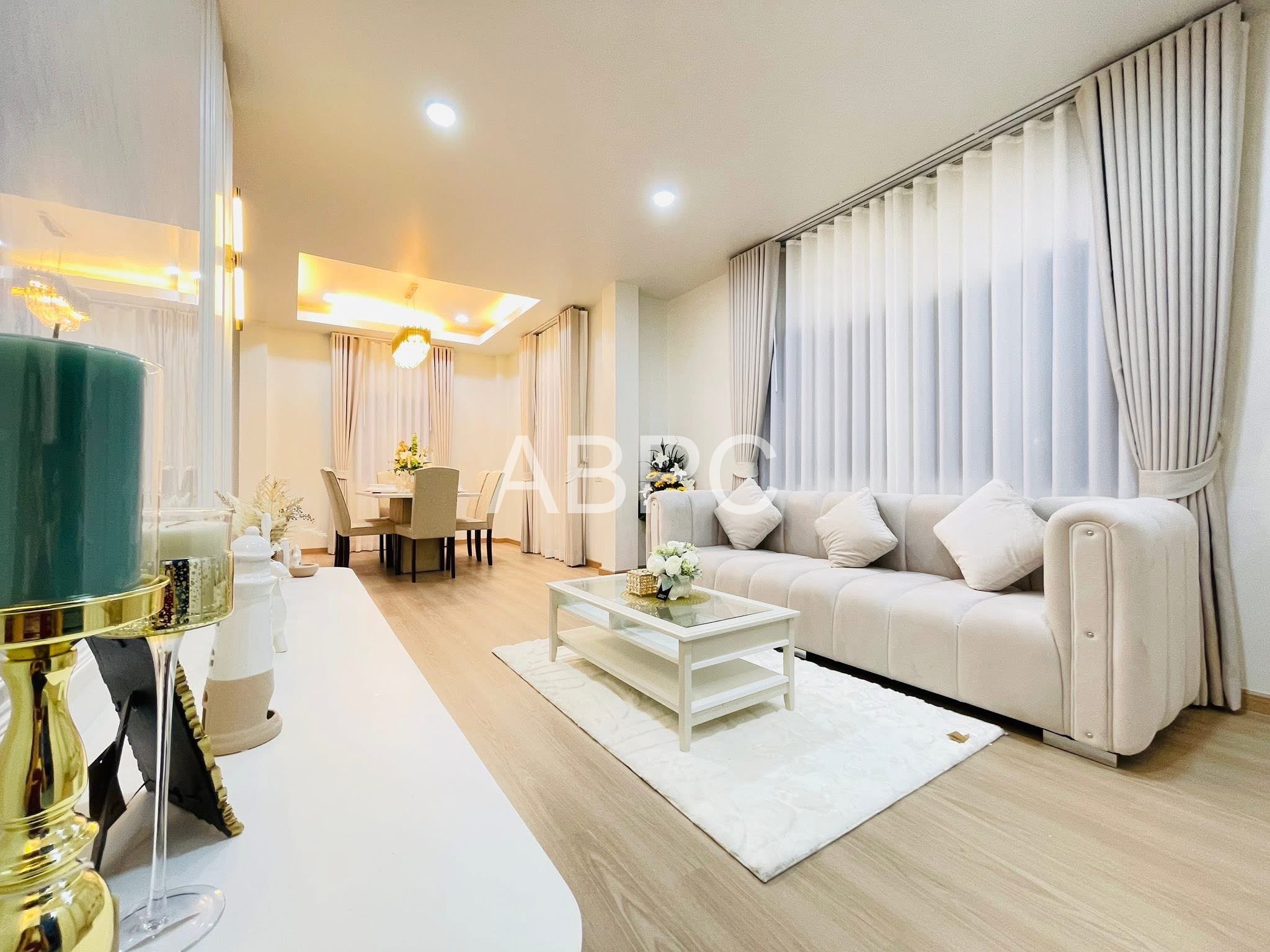 3 Bedrooms - 3 Bathrooms in East Pattaya photo 7