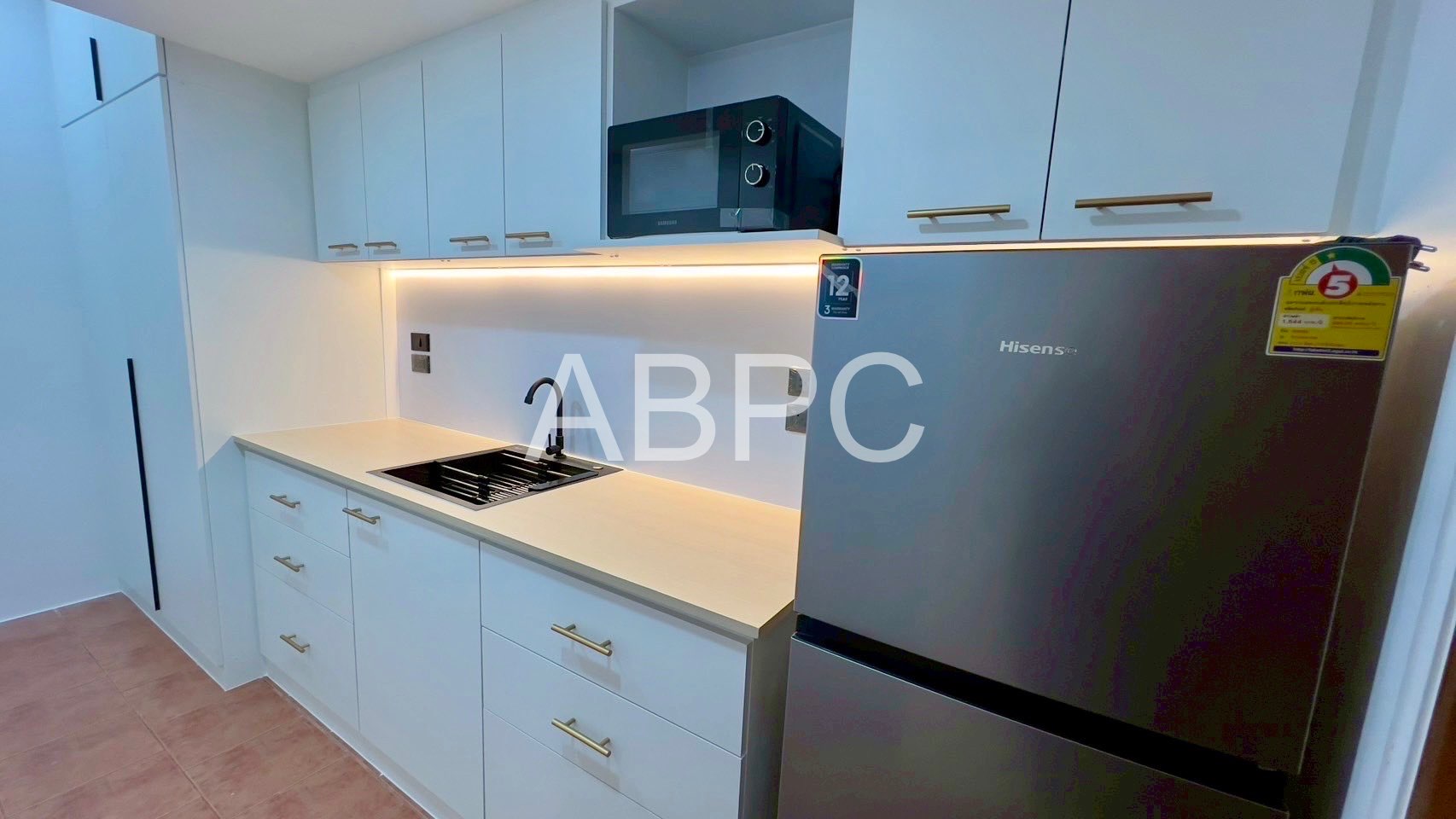 Renovated Studio Condo In Central Pattaya photo 17