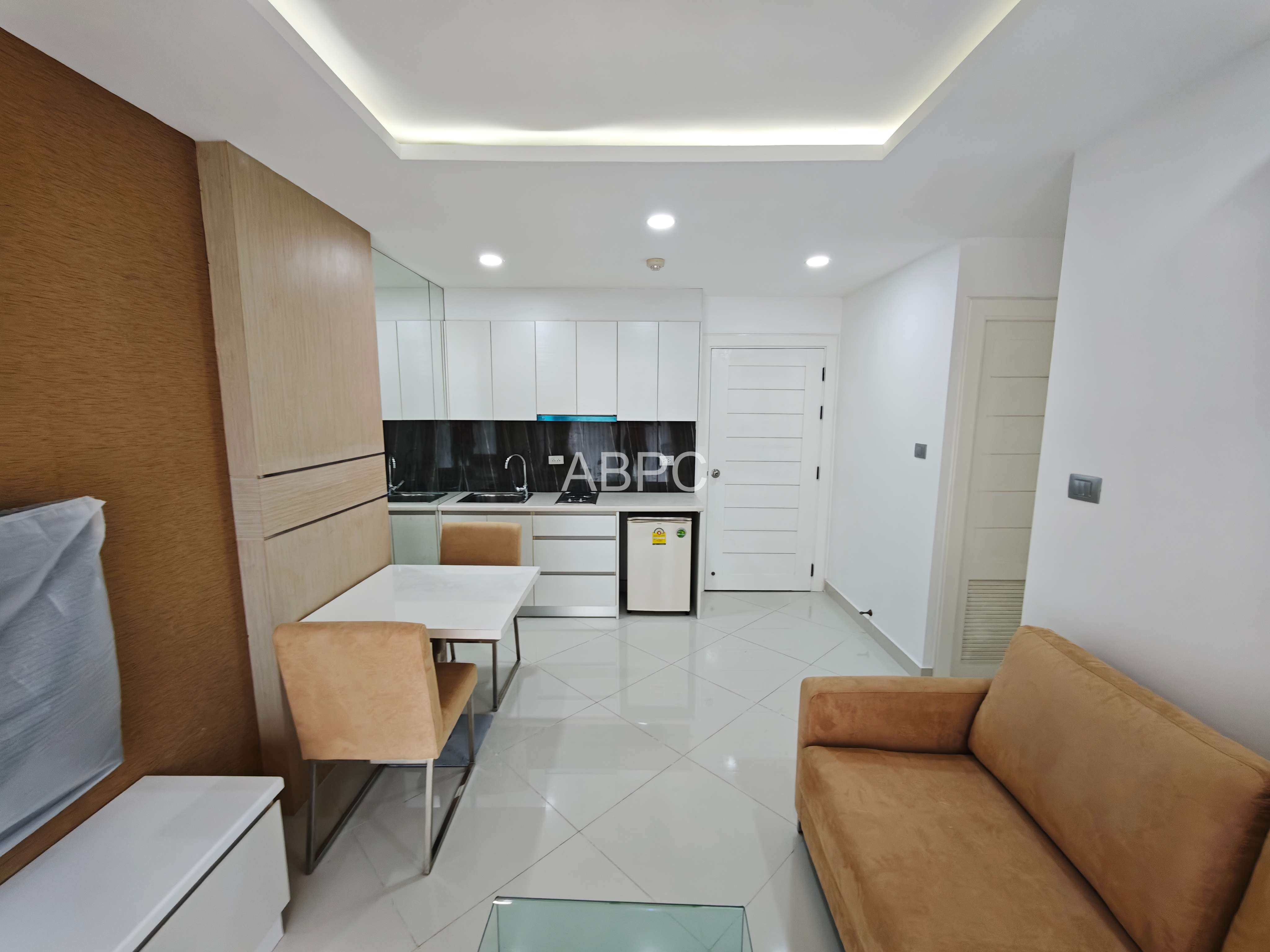 One Bedroom Pool View Unit in Popular Development For Sale photo 7