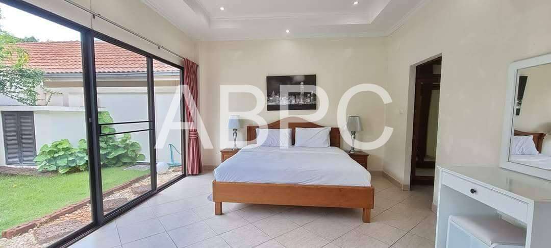 House For Sale On Pratamnak Hill photo 13