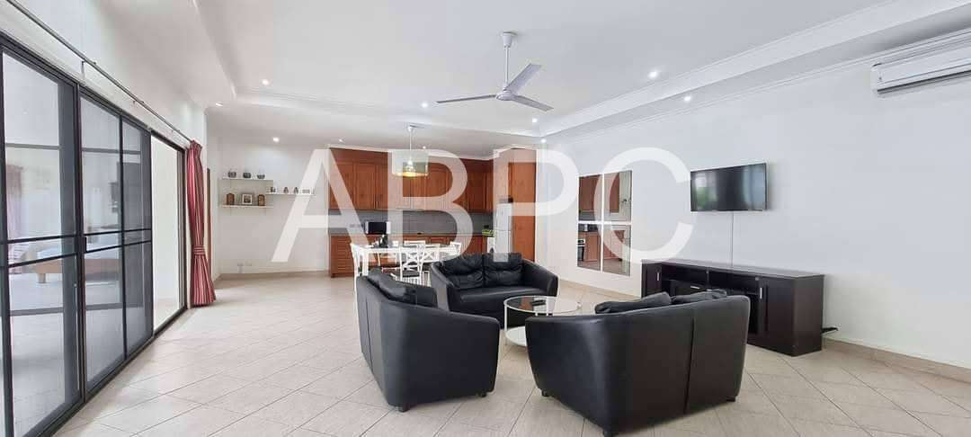 House For Sale On Pratamnak Hill photo 4