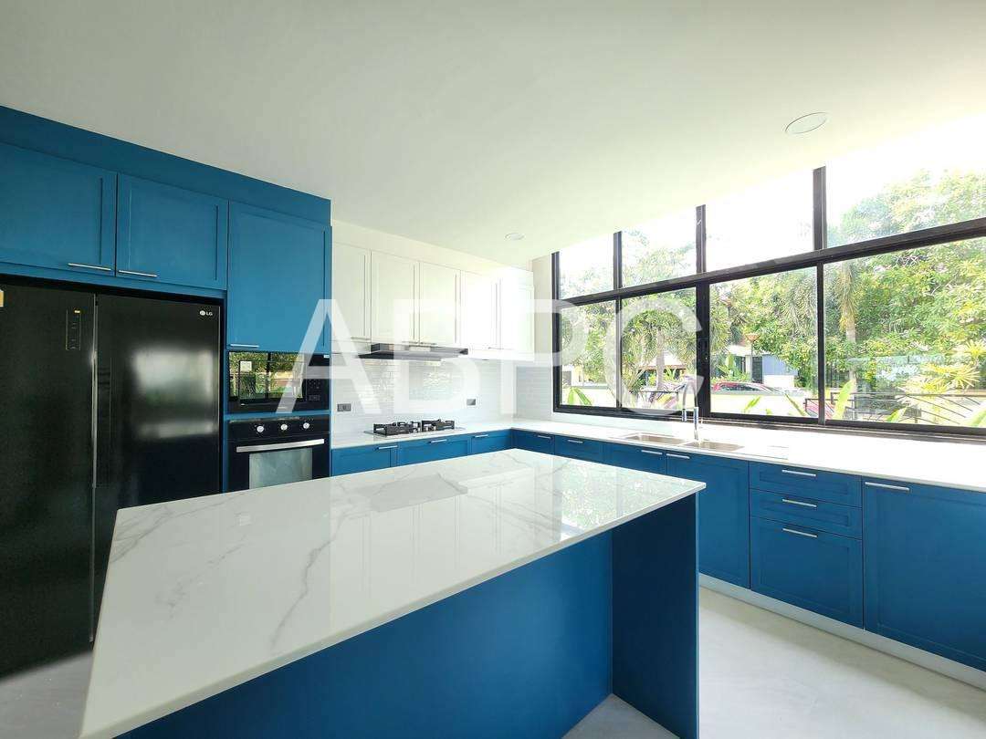 Modern Water View 4 Bed 4 Bath Pool Villa In East Pattaya photo 3