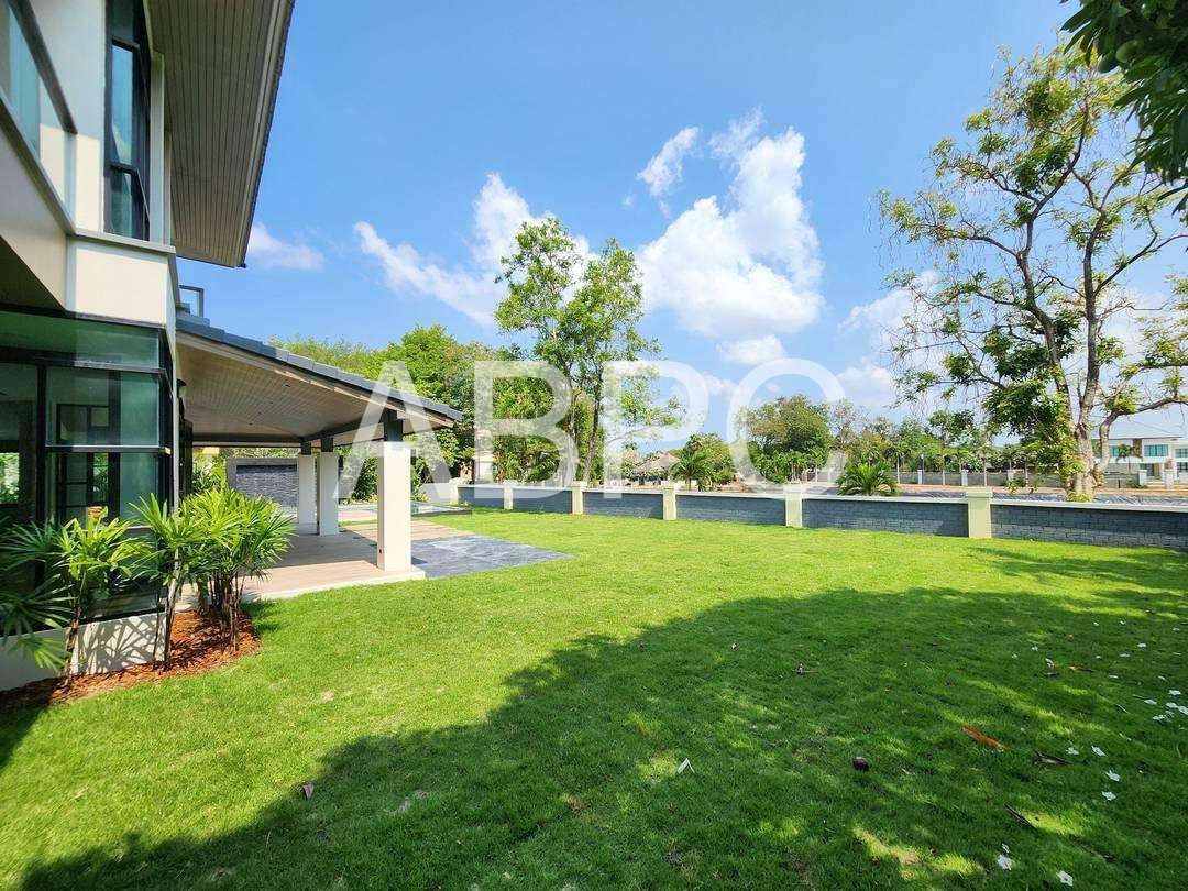 Modern Water View 4 Bed 4 Bath Pool Villa In East Pattaya photo 14