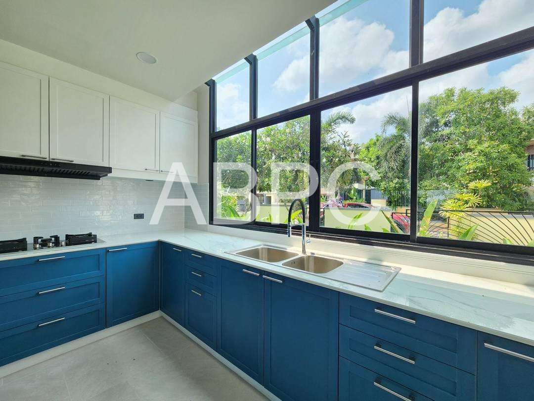 Modern Water View 4 Bed 4 Bath Pool Villa In East Pattaya photo 5