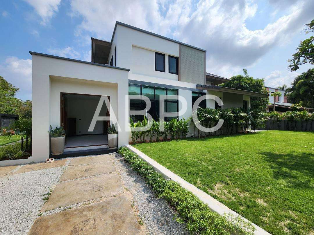 Modern Water View 4 Bed 4 Bath Pool Villa In East Pattaya photo 6