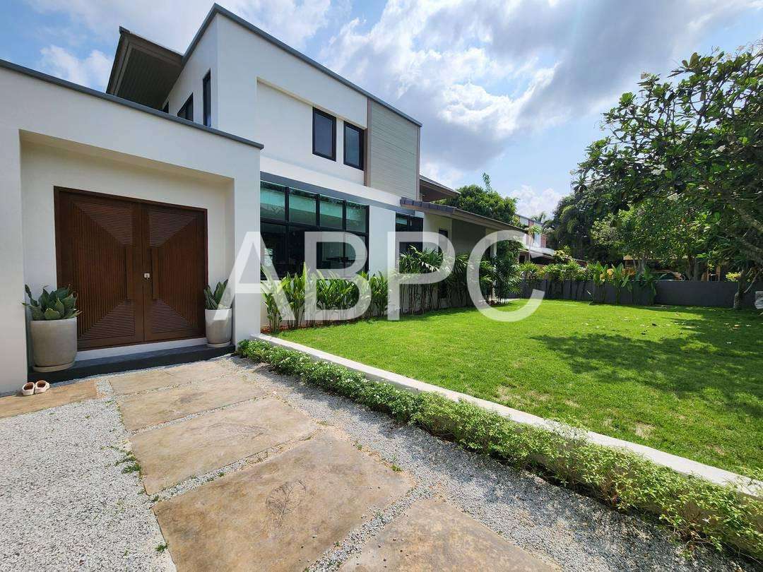 Modern Water View 4 Bed 4 Bath Pool Villa In East Pattaya photo 7