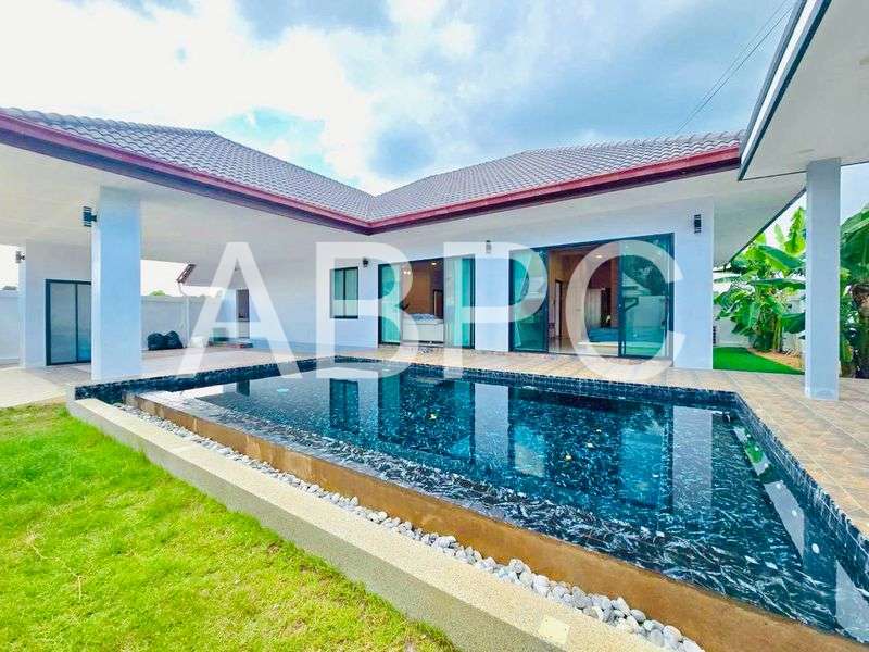 Brand New Modern 3 Bed 3 Bath Pool Villa In East Pattaya
