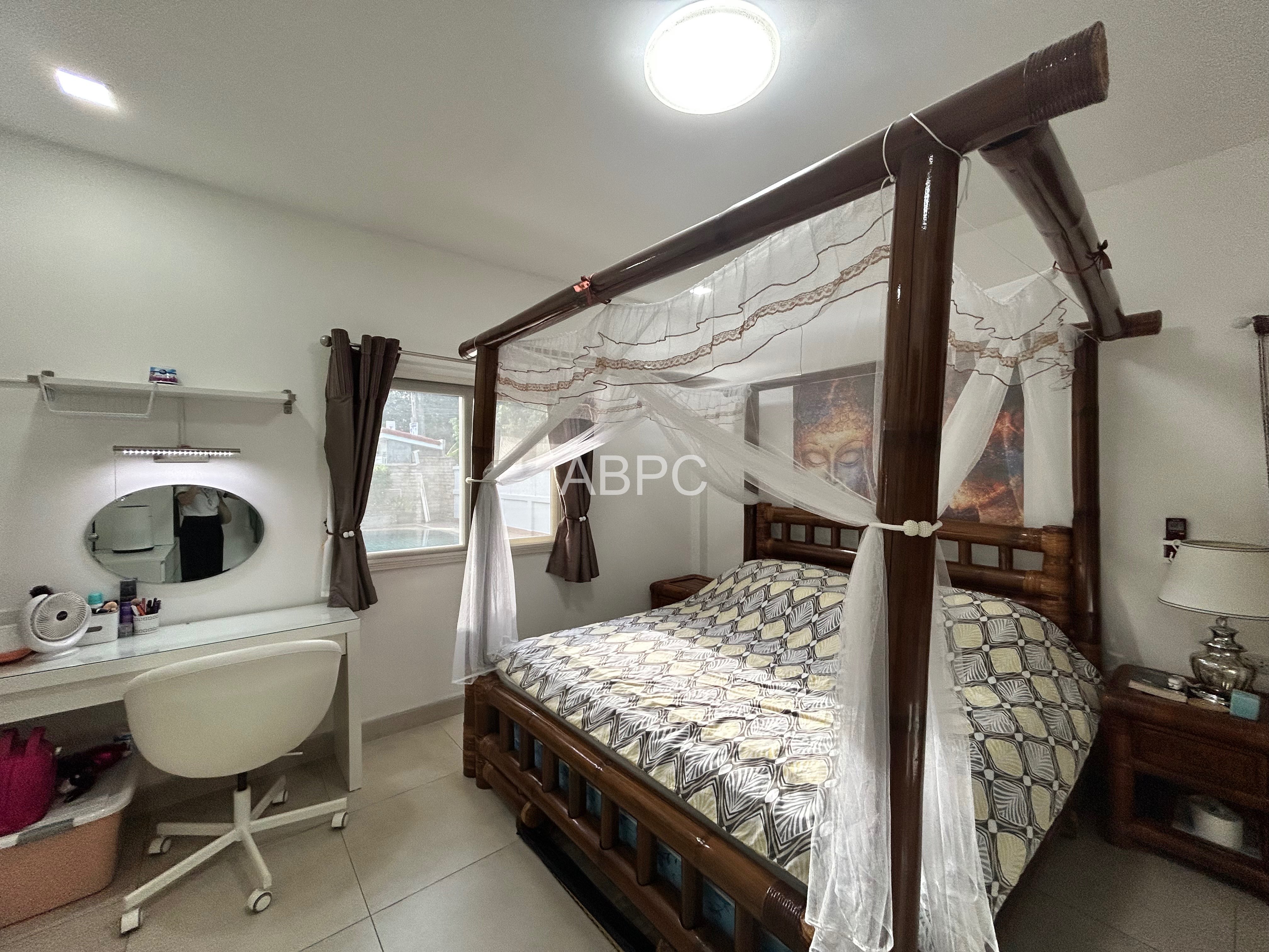 3 Bedroom 2 Bathroom Pool Villa near Mabprachan Lake photo 16
