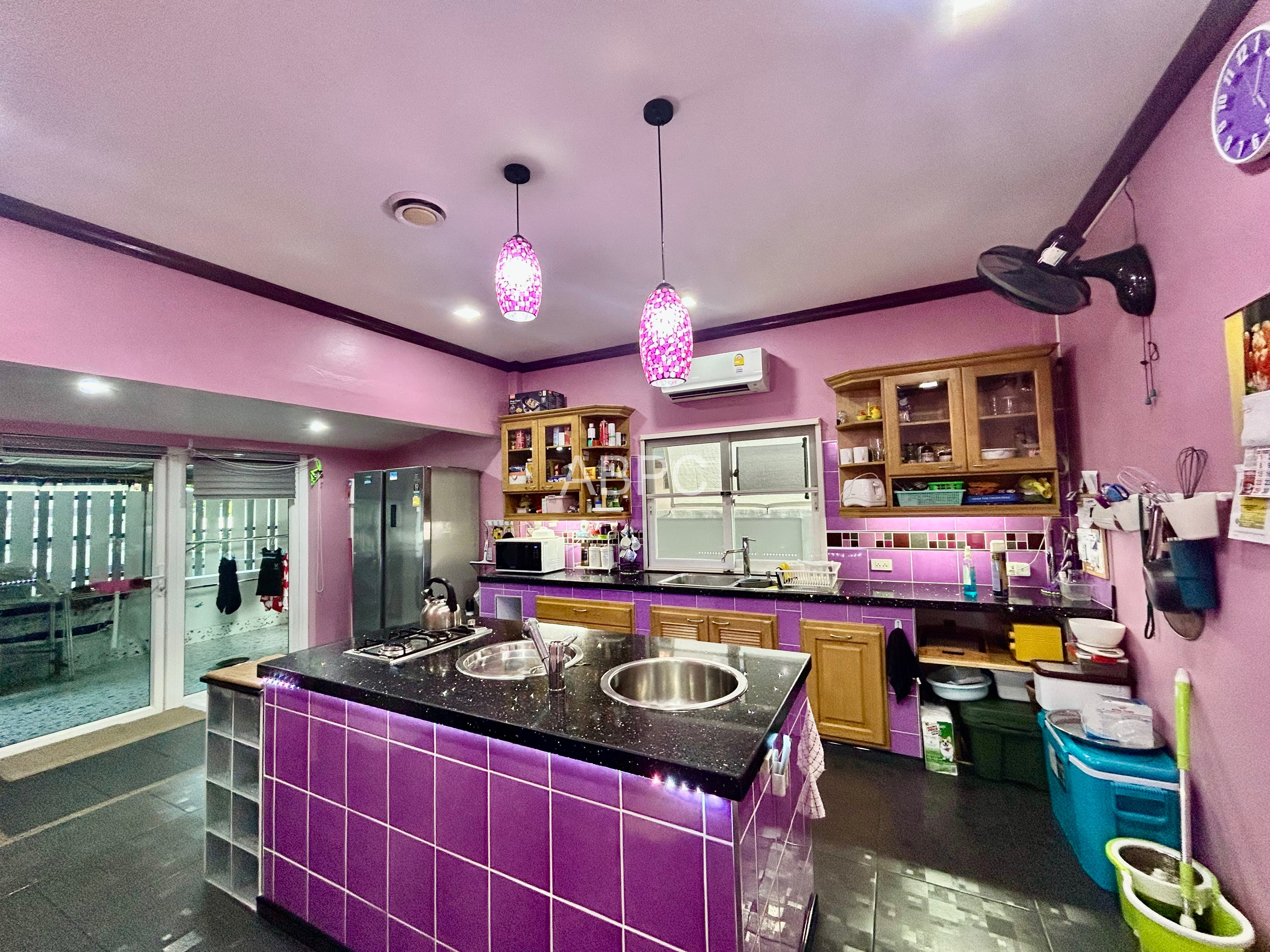 3 Bedroom 2 Bathroom Pool Villa near Mabprachan Lake photo 7