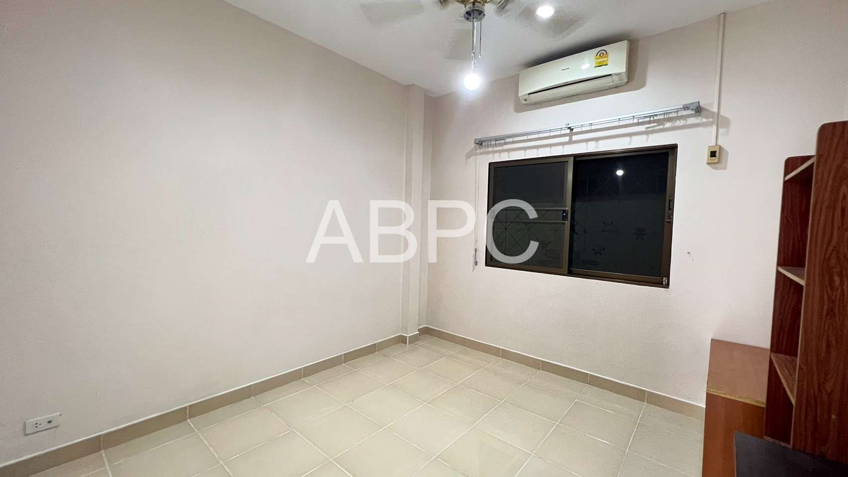 3 Bedrooms 2 Bathrooms in East Pattaya photo 7