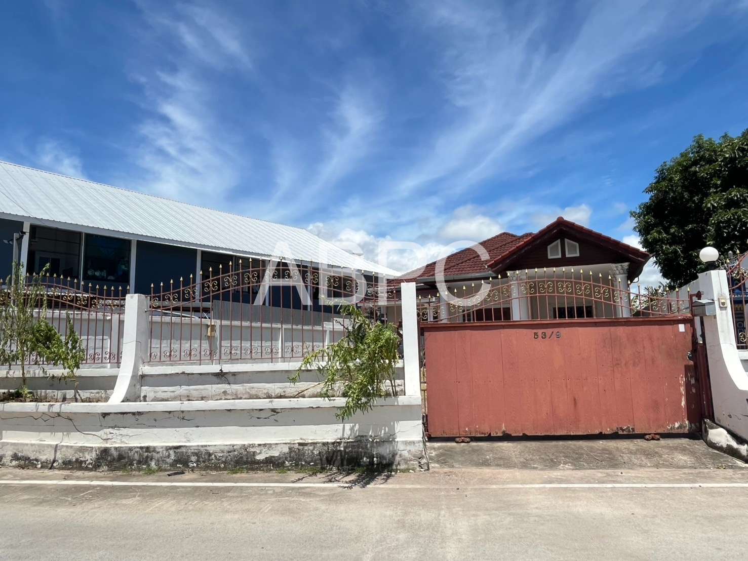3 Bedrooms 2 Bathrooms in East Pattaya