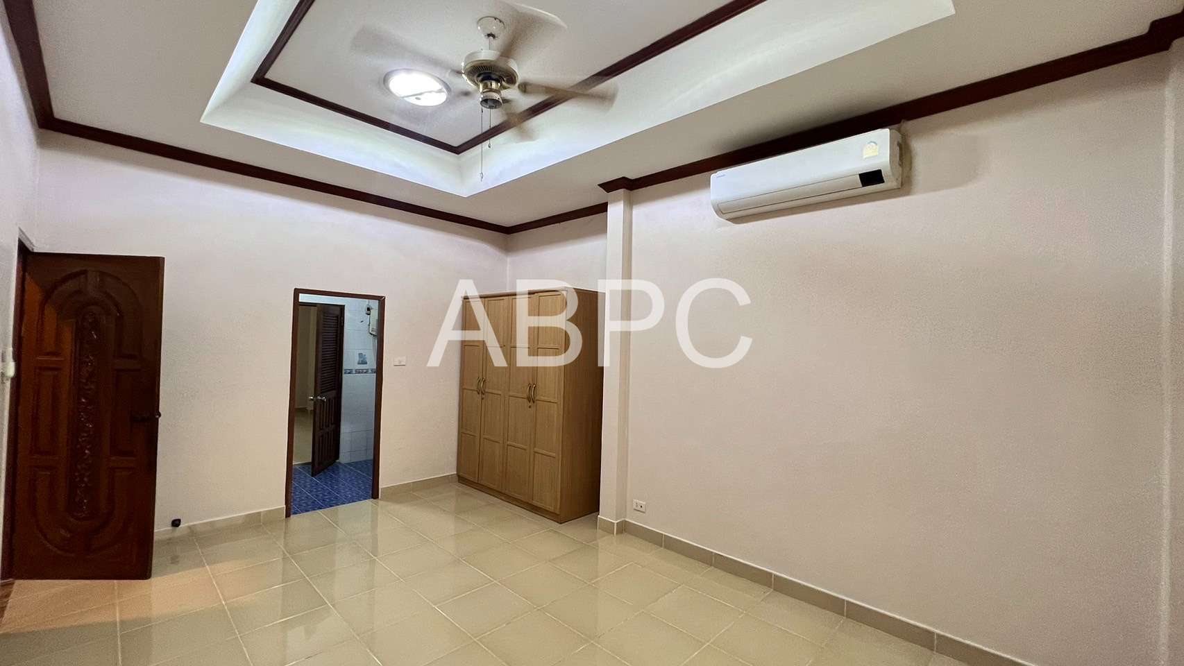 3 Bedrooms 2 Bathrooms in East Pattaya photo 8