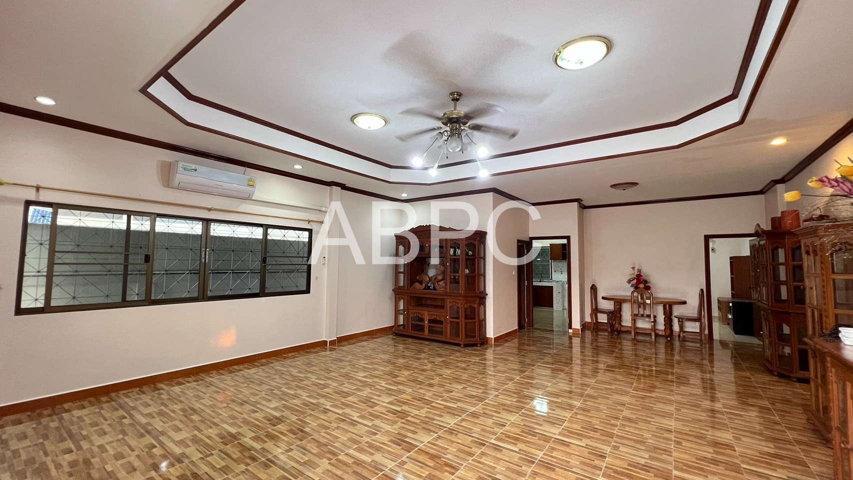 3 Bedrooms 2 Bathrooms in East Pattaya photo 6