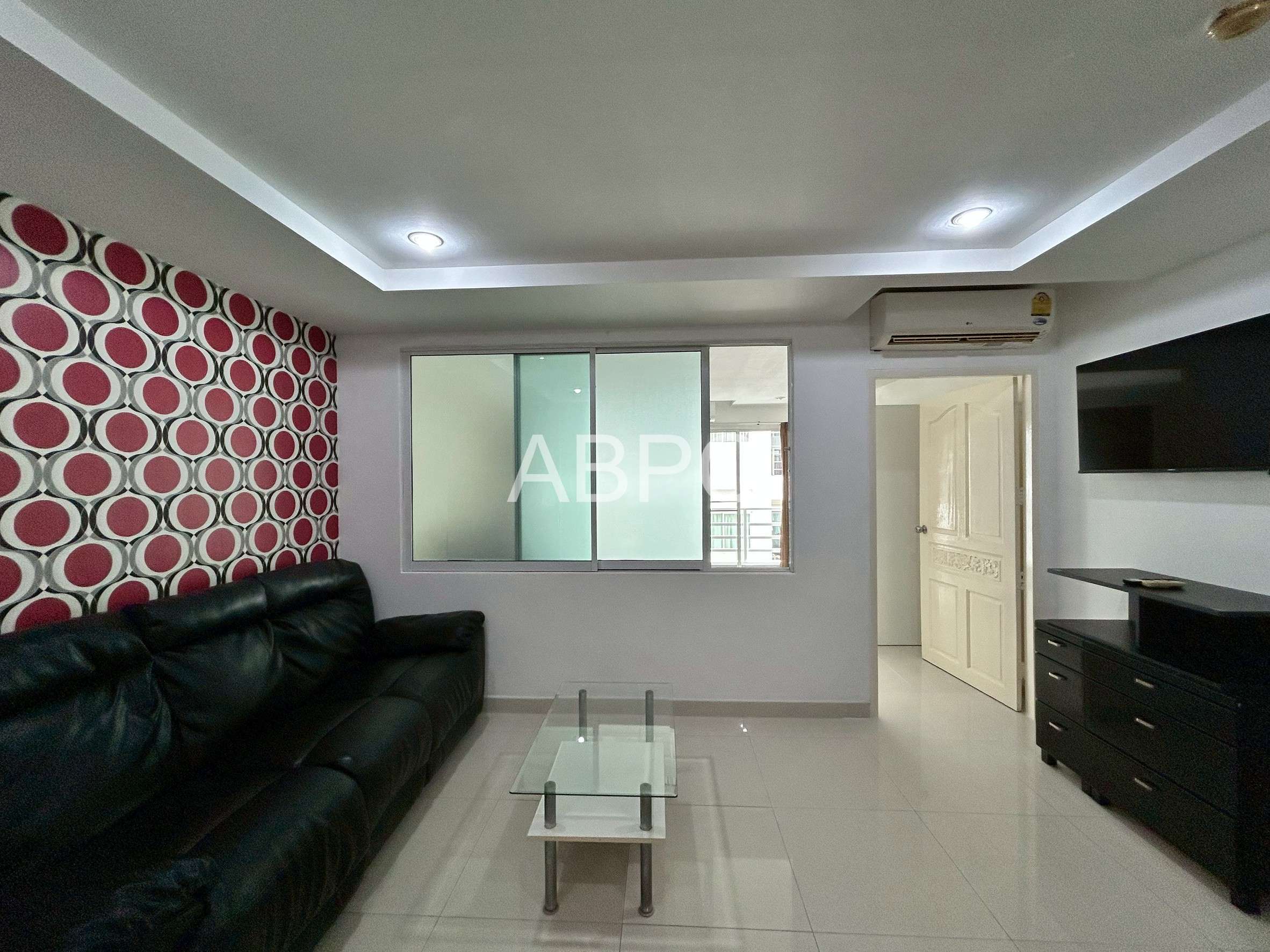 Renovated Large 1 Bed 1 Bath Condo In Jomtien photo 6