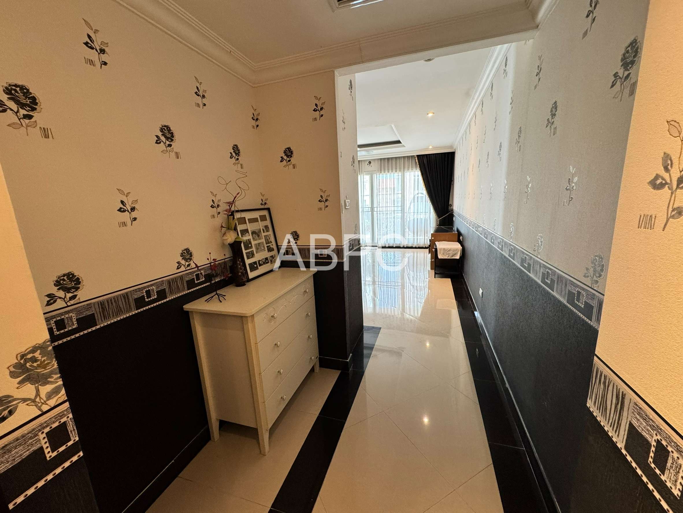 Spacious 1 Bedroom Condo For Sale In Central Pattaya photo 10